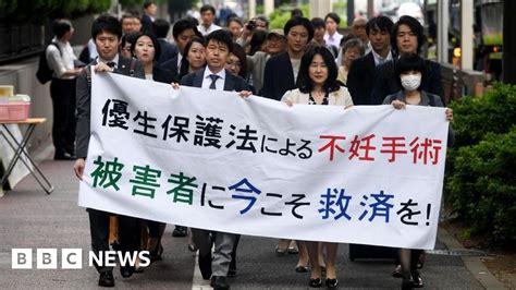 Japan's top court says forced sterilisation unconstitutional .